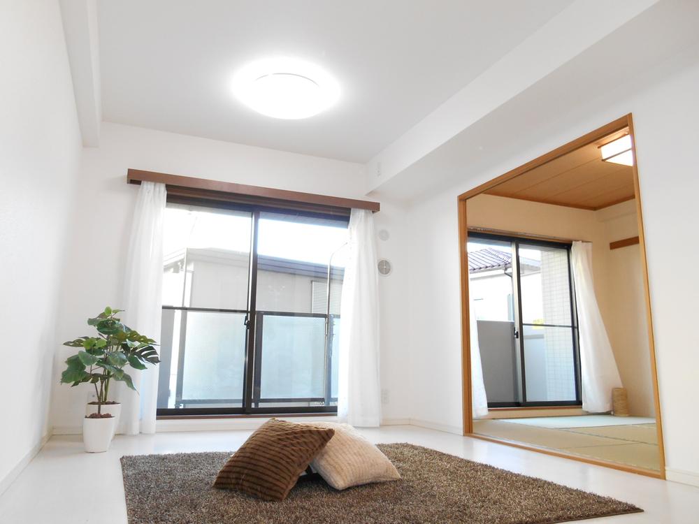 Living. Local (11 May 2013) Shooting