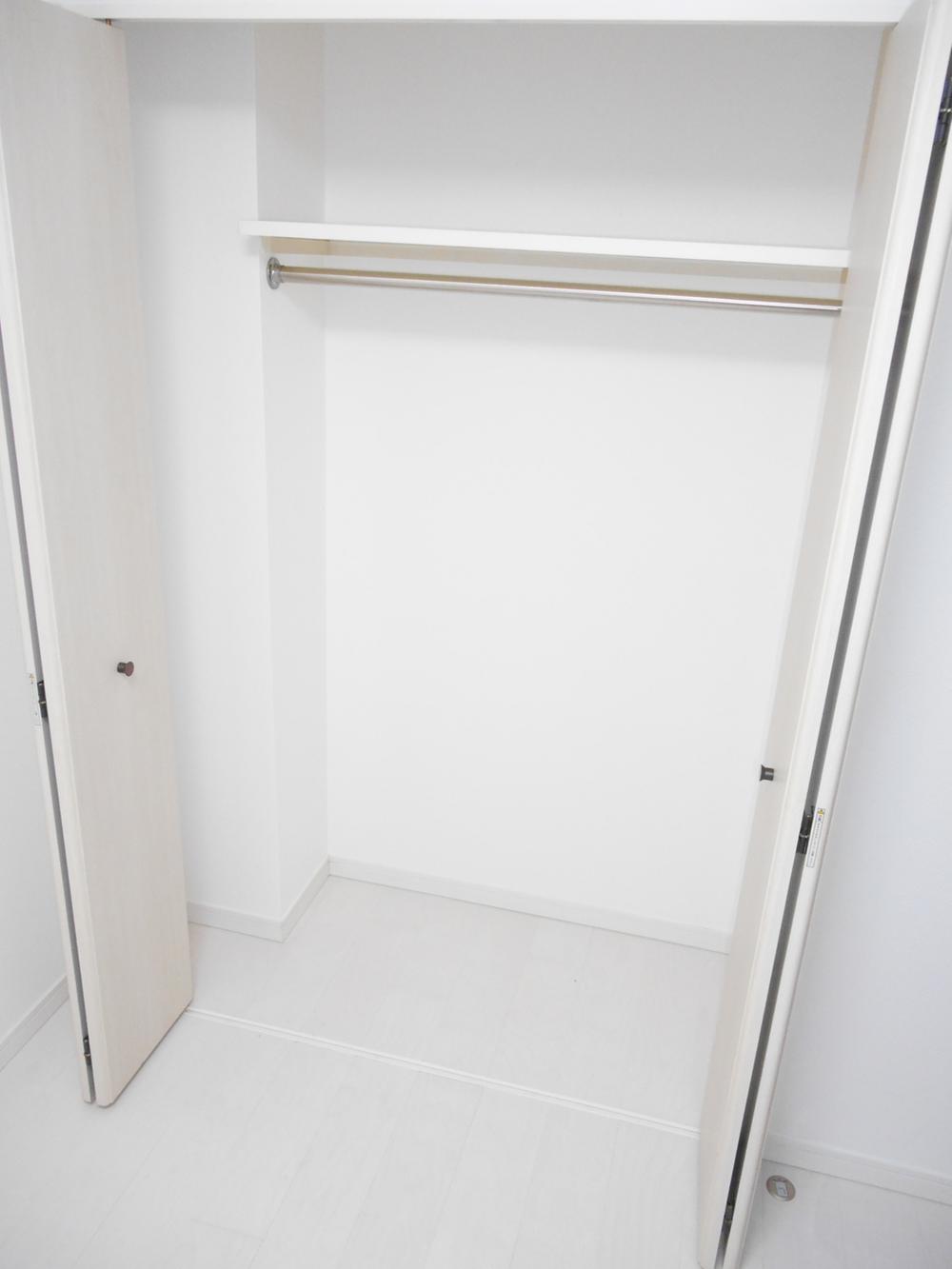 Receipt. Local (11 May 2013) Shooting