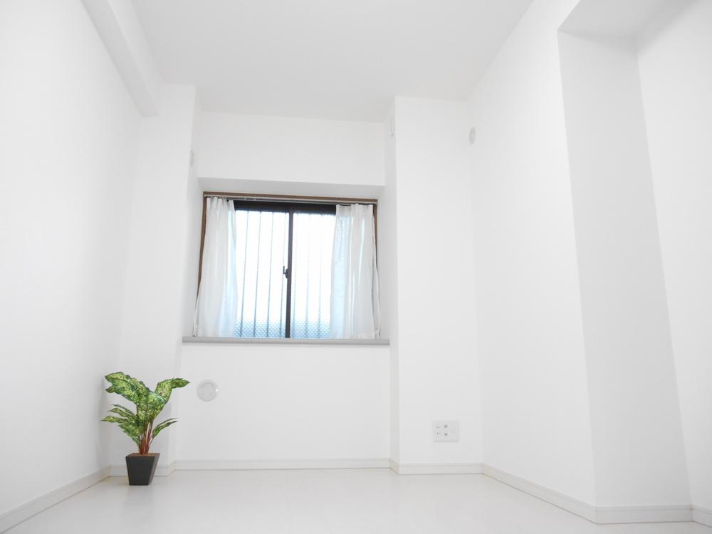 Non-living room. Local (11 May 2013) Shooting