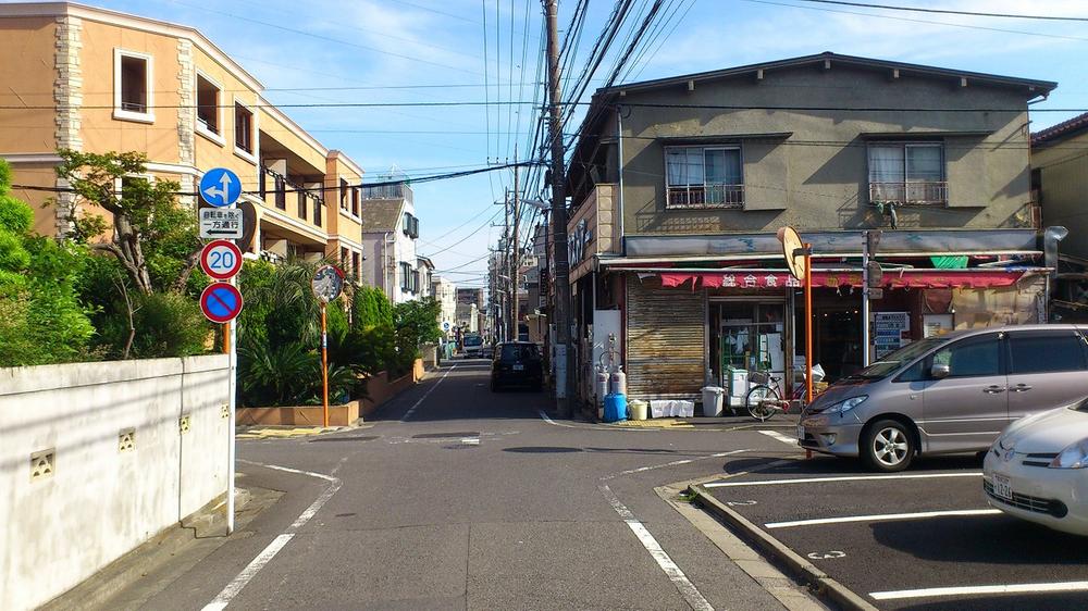 Streets around. Quarter of the south from 30m local to Shinmachi store