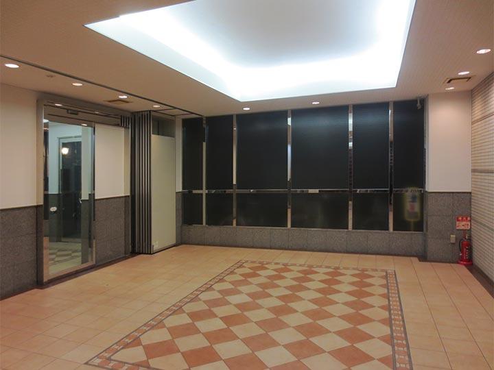 Entrance. Entrance hall