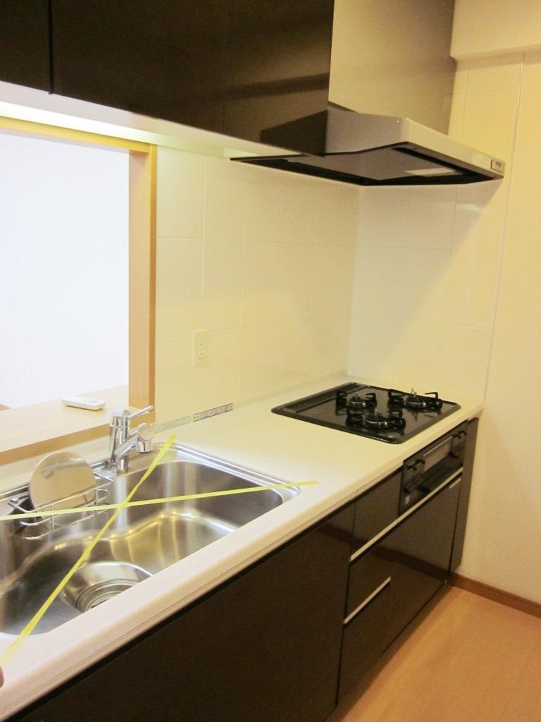 Kitchen. Face-to-face system Kitchen