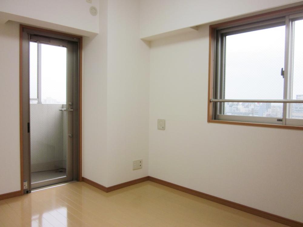 Non-living room. Photos of Western-style is.