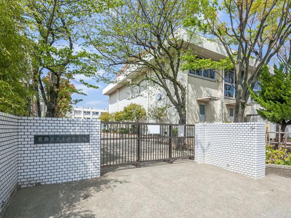 Primary school. 240m to Katsushika Ward Koda Elementary School