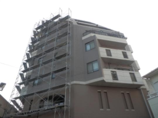 Local appearance photo. Is a large-scale repairs under construction.