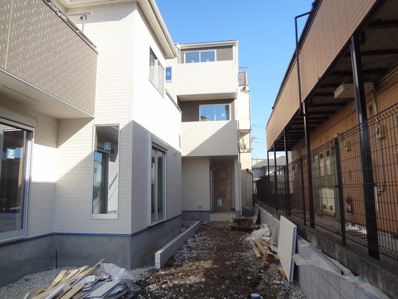 Local appearance photo. Local 4 Building (November 2013) Shooting