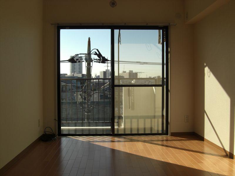 Non-living room. Yang per well of south Western-style