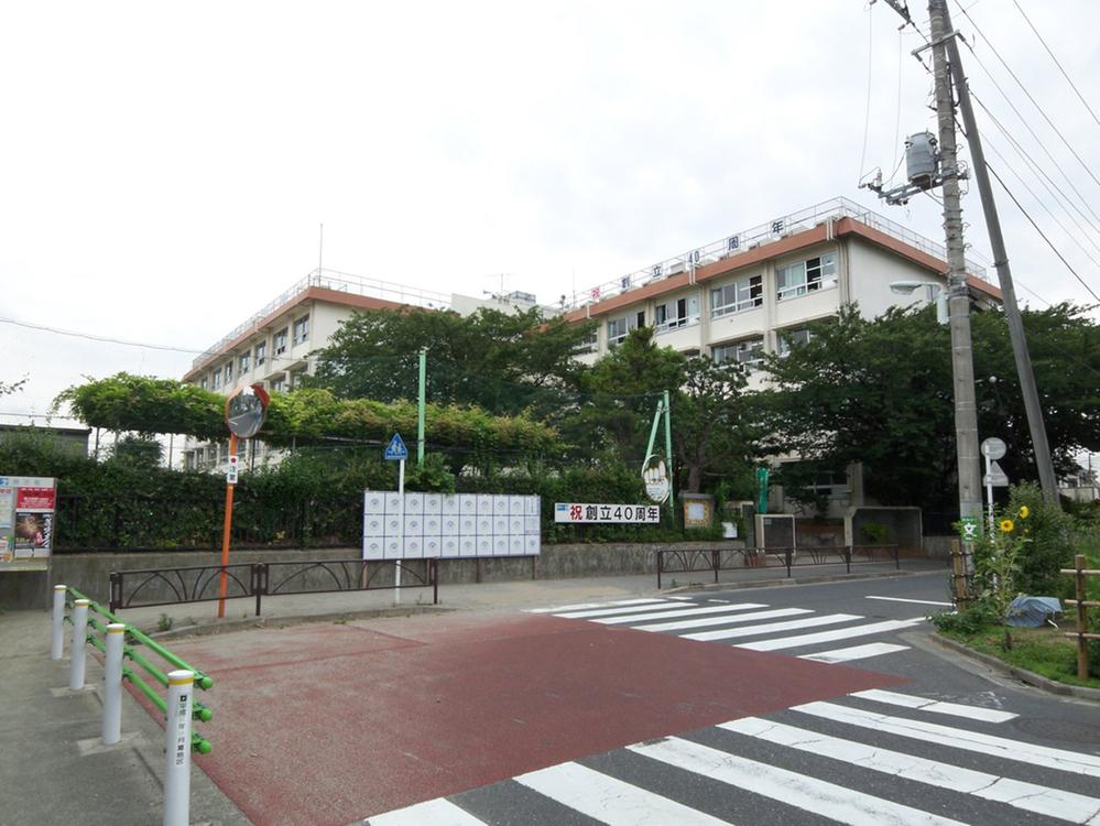 Primary school. Hosoda until elementary school 580m