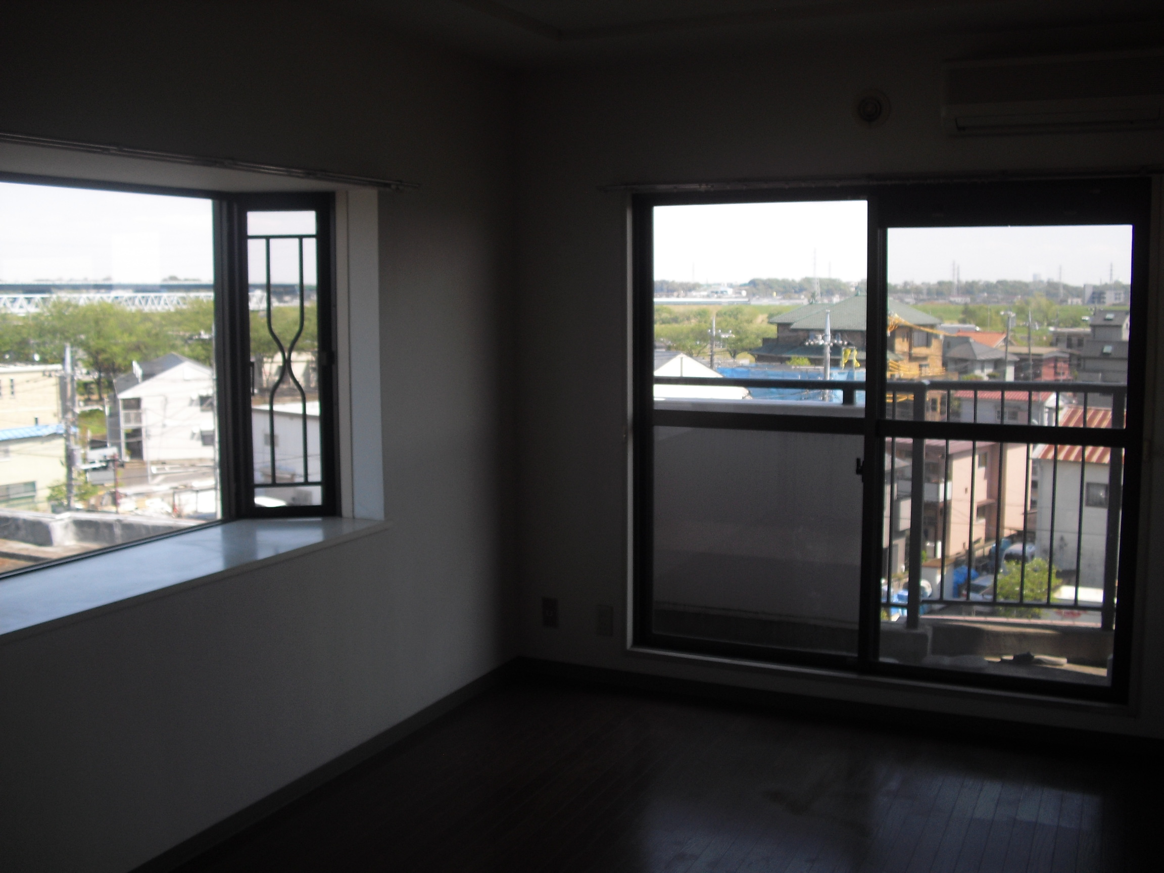 Living and room. No. 505 reference