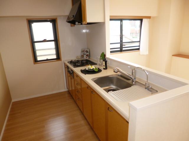 Kitchen. Face-to-face system Kitchen ・ Water purifier visceral faucet