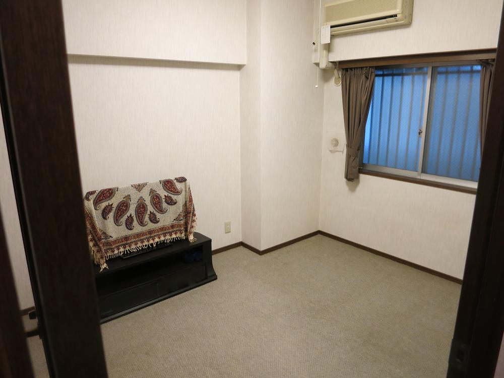 Non-living room. (October 2013) Shooting