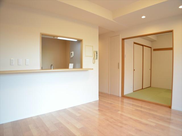 Living. Spacious living together with Japanese-style room