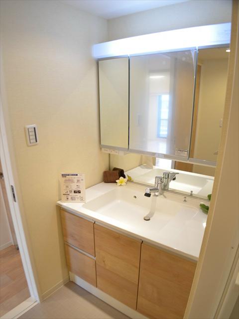 Wash basin, toilet. The big success to get dressed