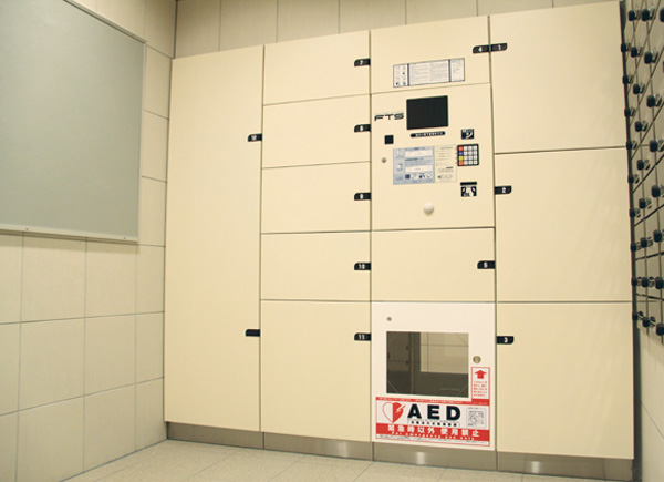 Common utility.  [A convenient home delivery locker even during absence, Installing the AED] Set up a home delivery locker is in the mail corner. Not only to check your report was luggage in the absence, Courier shipping, Also, such as cleaning of the delivery, 24-hour. It supports the free life that are not tied to time. further, Installing the AED (automated external defibrillator). Because with sound guide, You can be anyone easy-to-use. (Same specifications)