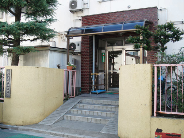 Surrounding environment. Municipal Shibue nursery (6-minute walk / About 440m ※ West Terrace) (6-minute walk / About 460m ※ East Terrace)