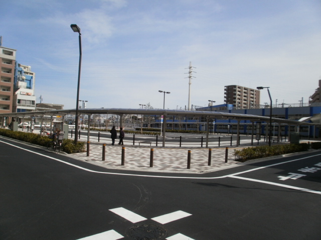 Other. North exit 1450m until the rotary (Other)