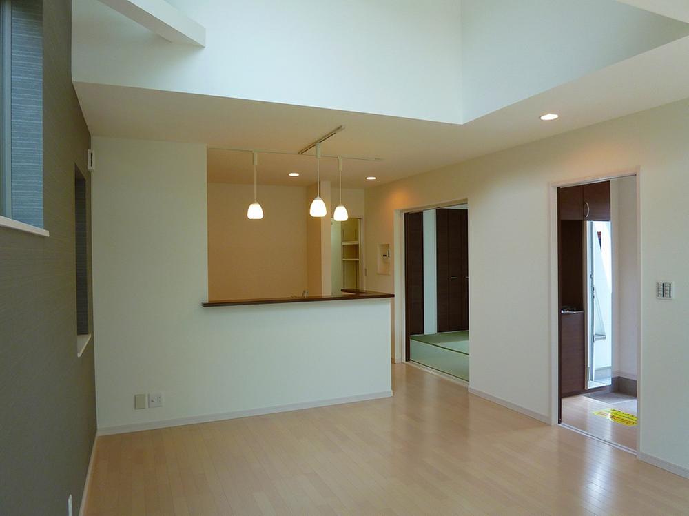 Same specifications photos (living). ( Building) same specification