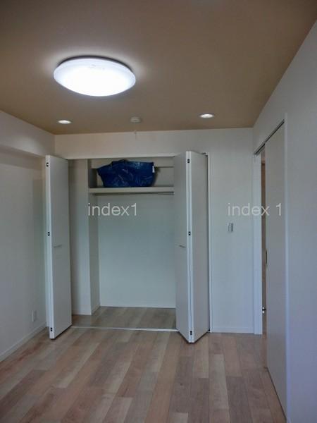 Receipt. Closet clothing and accessories from entering plenty!