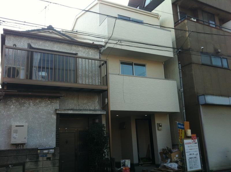 Local appearance photo. Local (11 May 2013) Shooting