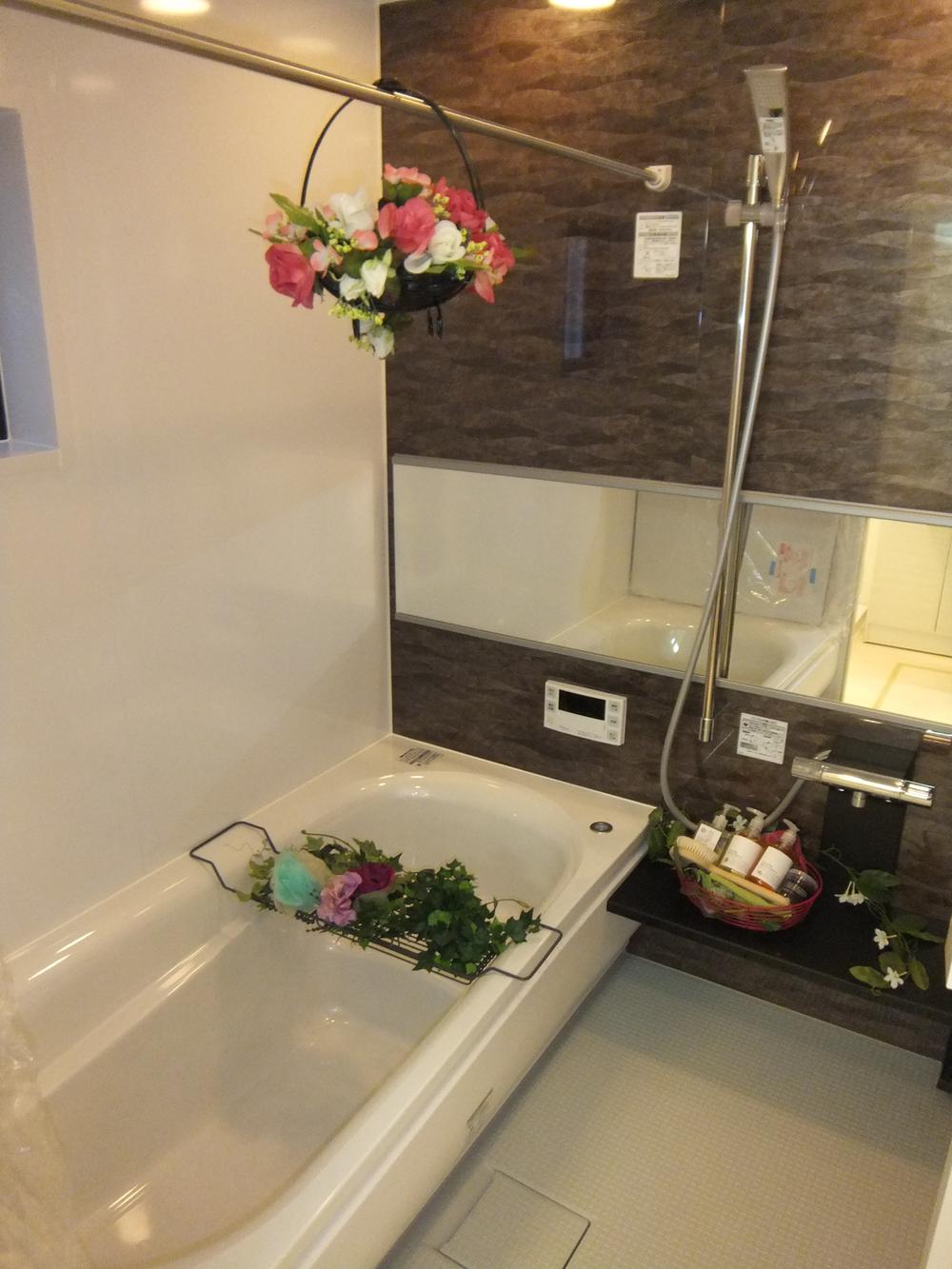 Same specifications photo (bathroom). Example of construction