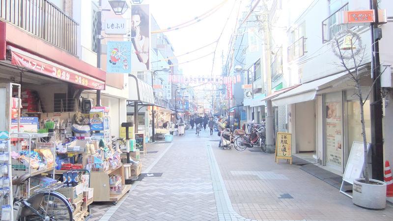 Local photos, including front road. Local (January 2014) Shooting