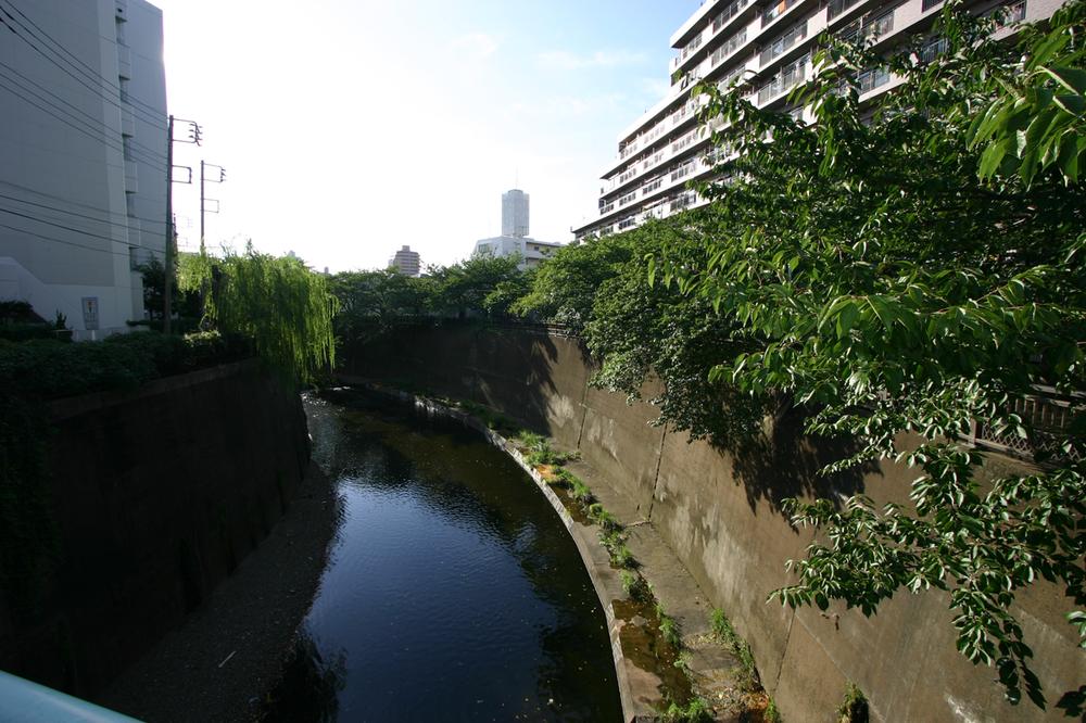 park. Otonashi to green space 655m