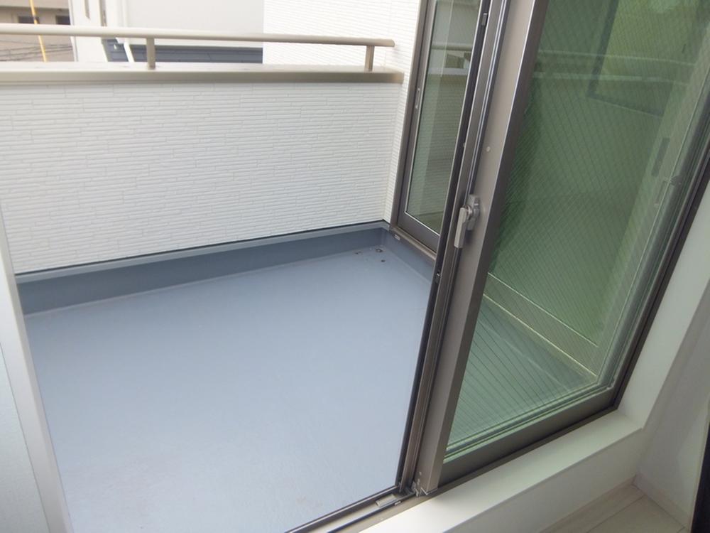 Non-living room. Local (November 7, 2013) Shooting