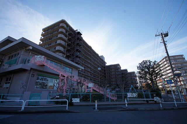 Local appearance photo. Local (12 May 2013) Shooting