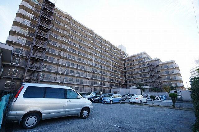 Local appearance photo. Local (12 May 2013) Shooting