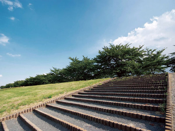 Surrounding environment. Akabane Sakurazutsumi green space (about 2290m, 29 minutes walk)