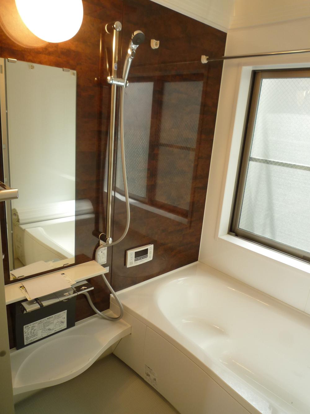 Same specifications photo (bathroom). Completed construction cases bathroom