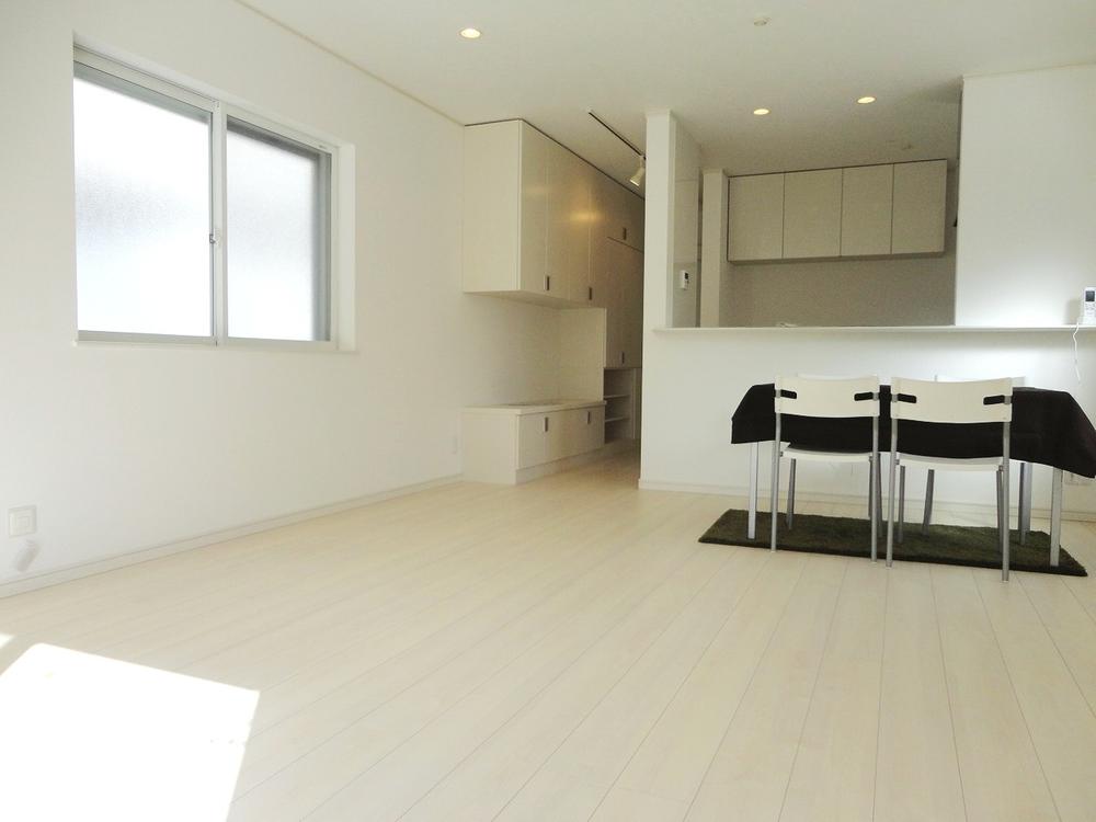 Same specifications photos (living). Living example of construction