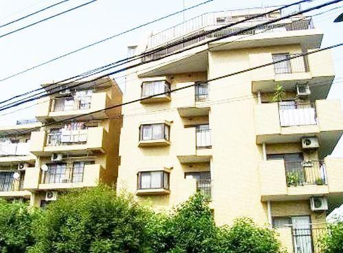 Local appearance photo. Southwest Corner Room