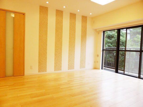 Living. Good per sun