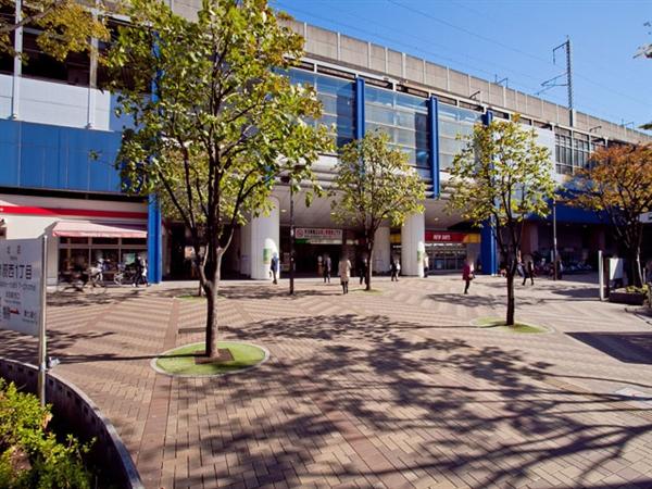 Other Environmental Photo. JR "Akabane" 1360m to the station