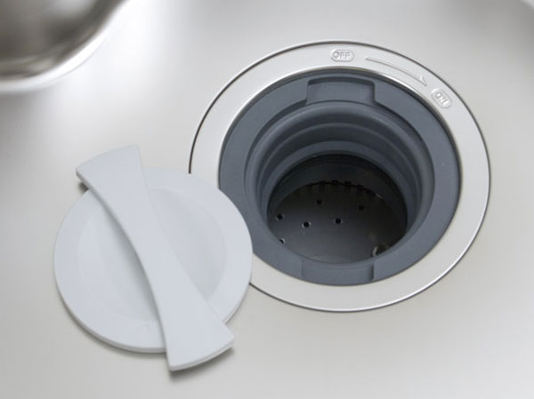 Kitchen.  [Garbage disposer] The garbage, This is a system that can be quickly crushed processing in the kitchen. Garbage that has been crushed by the disposer of each dwelling unit from then purified in wastewater treatment equipment dedicated, Since the drainage, It can also reduce the load on the environment.  ※ There is also a thing that can not be part of the process.