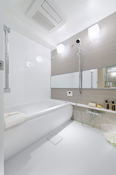 Bathing-wash room.  [bathroom]  Bathtub cold hard thermos tub Ya by thermal insulation structure, Music such as a remote controller that can listen to your favorite music, Bathroom you can spend a comfortable bath time. Furthermore, Has also been adopted features such as TES-type bathroom heater dryer to laundry even on rainy days can dry out.