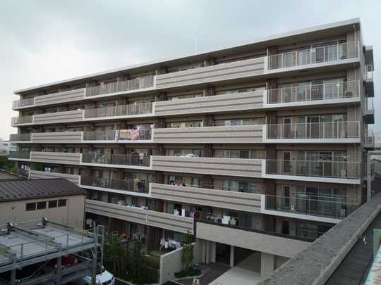 Local appearance photo. Quality appearance that was based on beige has a warm, Beautiful presence and attractive