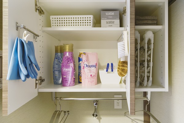  [Laundry cube] Effective use of dead space on the washing machine. It is made according to the size, such as laundry detergent goods and rubber gloves.