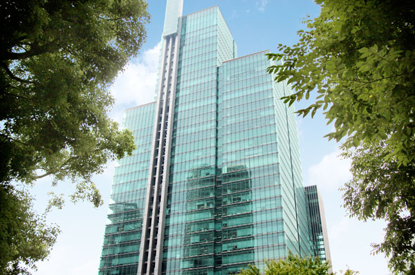 Other. Roppongi direct 23 minutes to chome (Photo Station)