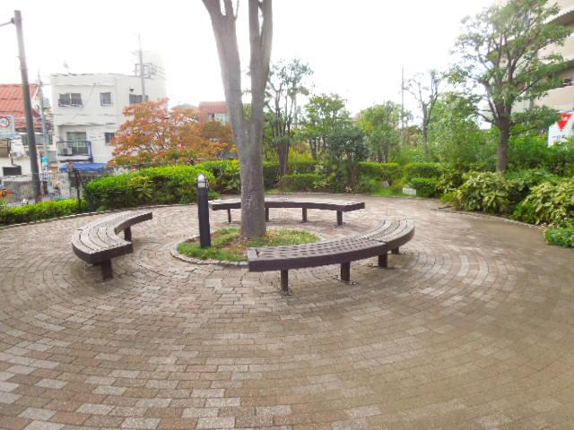 Other common areas. On-site welcome Garden