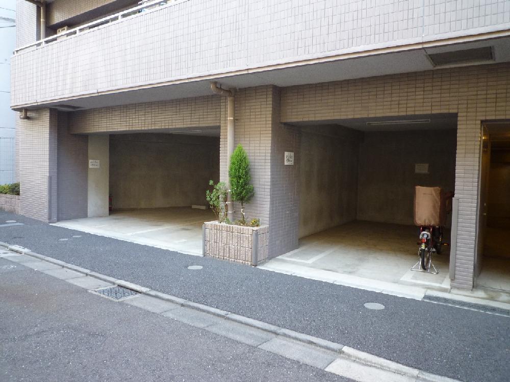 Parking lot. Common areas