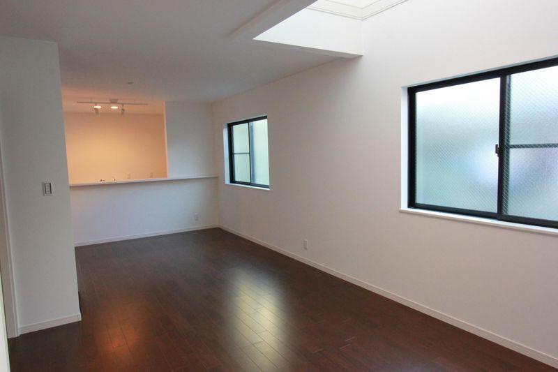 Living. Living 19.3 Pledge Interior Photos