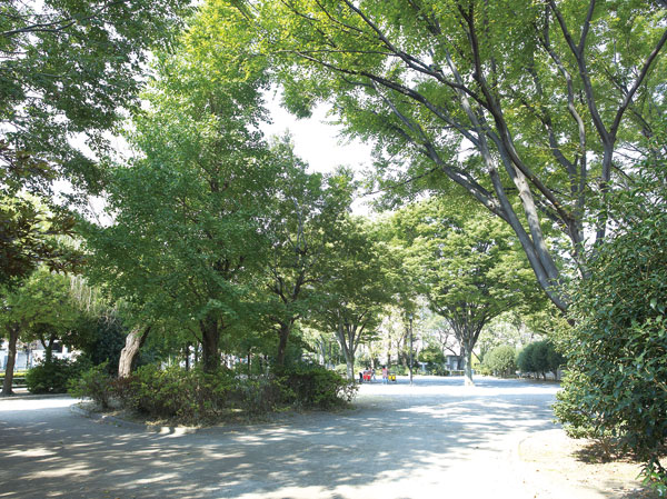 Surrounding environment. Ukima chome green space (230m ・ A 3-minute walk)