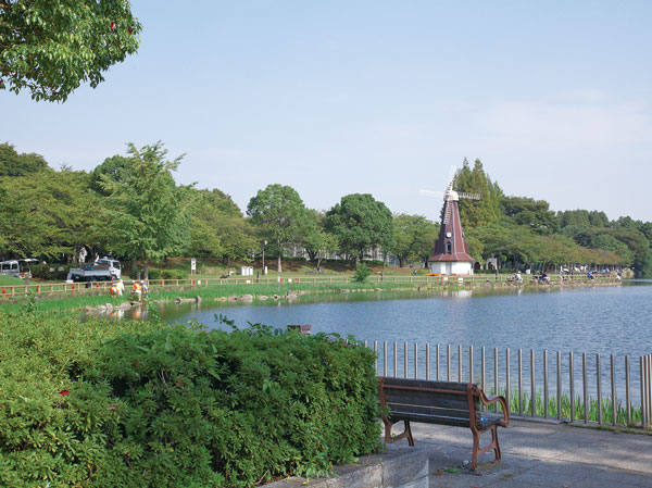 Surrounding environment. Metropolitan Ukima park (1030m ・ Walk 13 minutes)