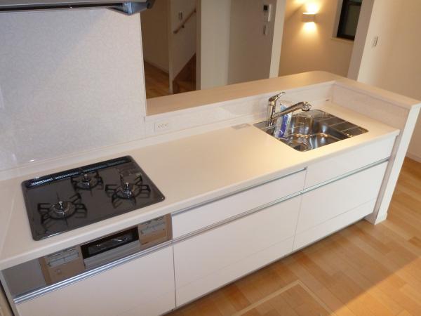 Receipt. Kitchen aside storage