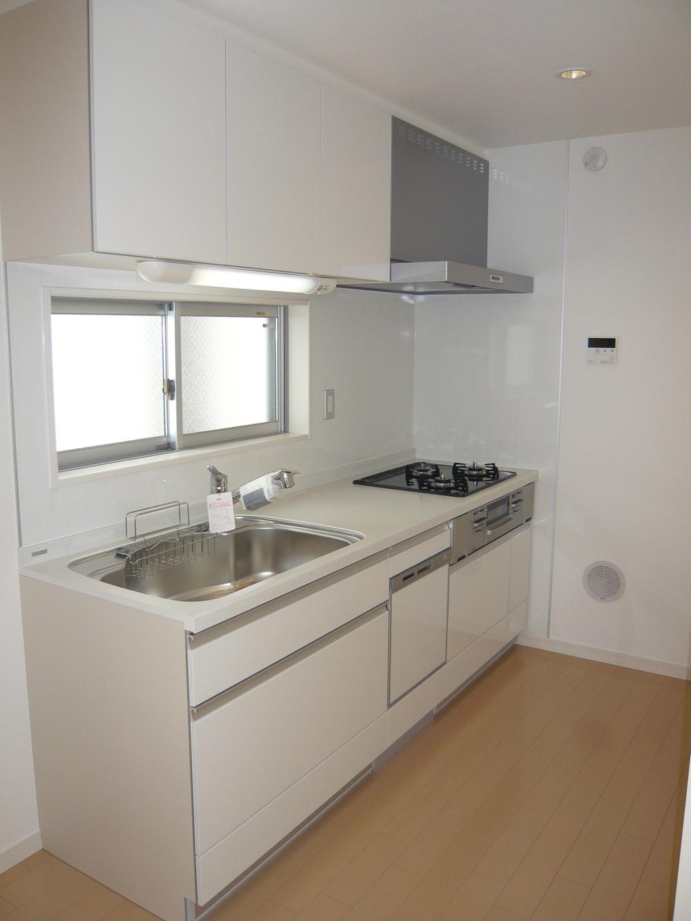 Same specifications photo (kitchen). Same specifications