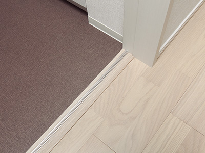 Other.  [Generally set to less than 5mm the floor level difference in the dwelling unit] In order to prevent the fall of stumbled on the floor of the step, Generally set to 5mm the floor level difference in the dwelling unit. Is a house design that corresponds to the aging society.