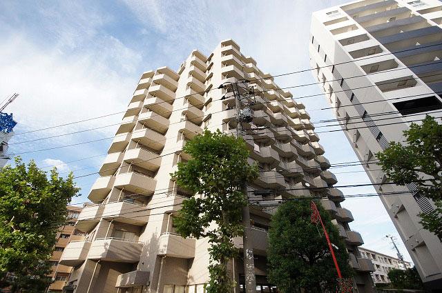 Local appearance photo. Local (10 May 2013) Shooting