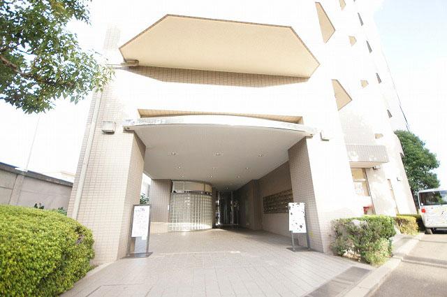 Local appearance photo. Local (10 May 2013) Shooting